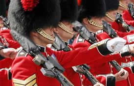 changing-theguard_im01